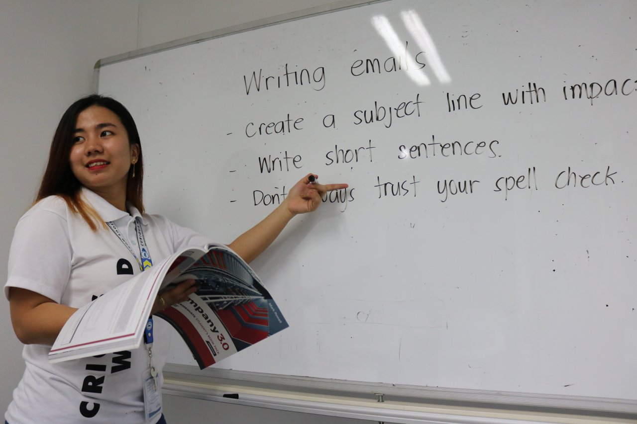 フィリピン留学 Cebu21 - Curious World Academy-Our lessons-9